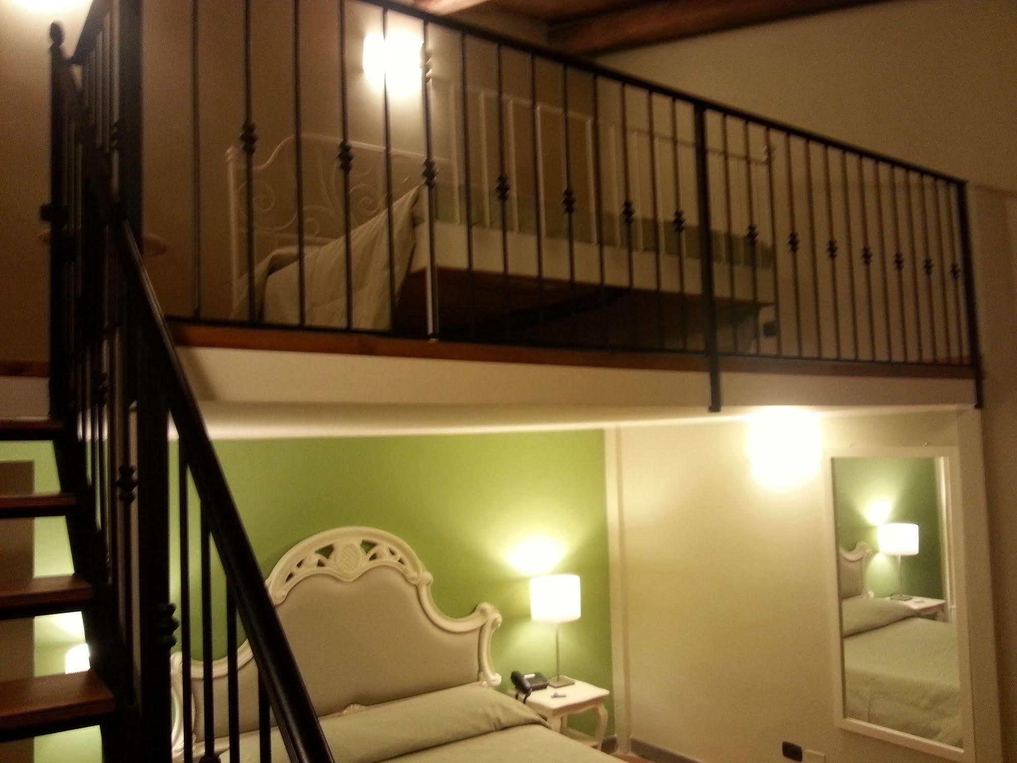 Art & Jazz Hotel Catane Extérieur photo